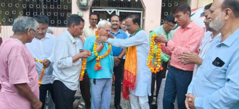 राजाजीपुरम सड़क निर्माण