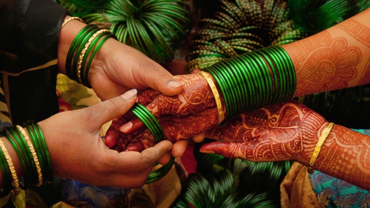 Green Bangles in Sawan