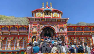 Theft of Badrinath offerings