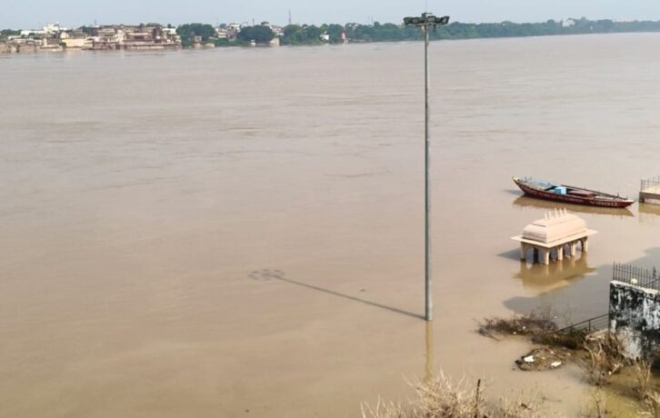Heavy rain in Prayagraj
